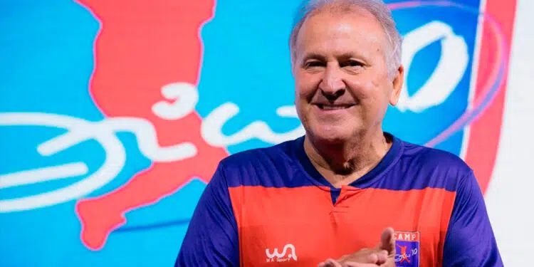 Zico abriu unidade de sua escolinha de futebol em Itaguaí (Crédito: Diego Alvez)