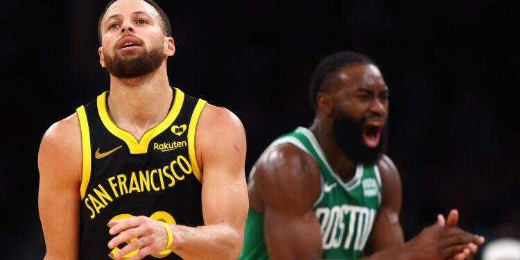 Boston Celtics atropela Golden State Warriors (Crédito: Getty Images)