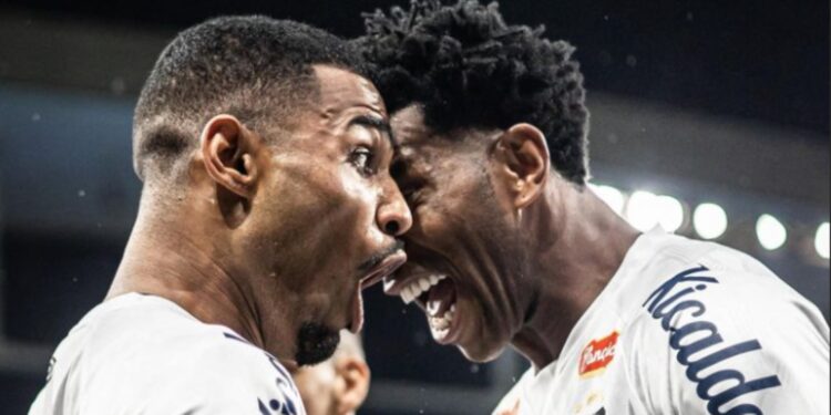 Santos contra o RB Bragantino (Crédito: Raul Baretta / Santos FC / Instagram)