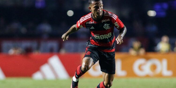 Wesley, do Flamengo, é acusado de agressão e tem futuro indefinido (Crédito: Getty Images)