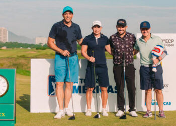 Giovane, Conca, o golfista profissional Julien Etulian e Barrichello ficaram com o vice-campeonato (Crédito: Patrick Gomes/CBGolfe)