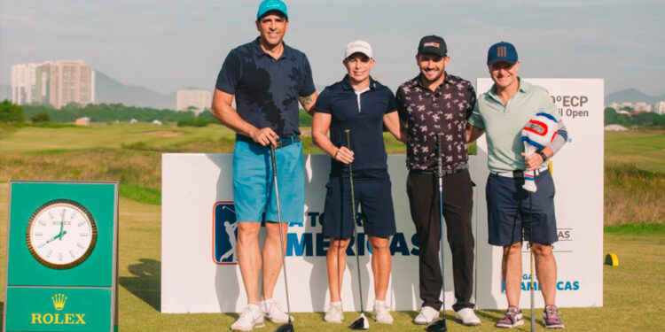 Giovane, Conca, o golfista profissional Julien Etulian e Barrichello ficaram com o vice-campeonato (Crédito: Patrick Gomes/CBGolfe)
