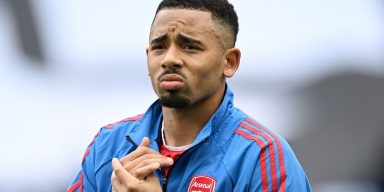 Gabriel Jesus lamenta problemas físicos pelo Arsenal (Crédito: Getty Images)