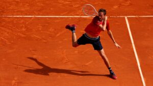 Medvedev mostra mais confiança no saibro: “Cada vez melhor” (Crédito: Getty Images)