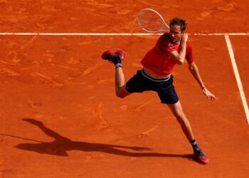 Medvedev mostra mais confiança no saibro: “Cada vez melhor” (Crédito: Getty Images)