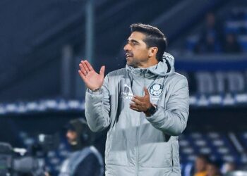 Abel Ferreira se derrete pelo Palmeiras após goleada (Crédito: Getty Images)