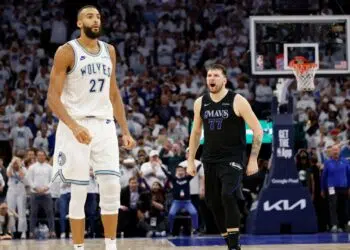 Doncic resolve para o Mavericks e viraliza lance contra Gobert; veja (Crédito: Getty Images)