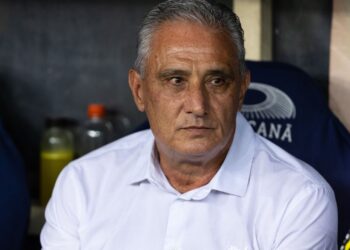 Tite projeta jogo contra Bolívar e admite queda de confiança (Crédito: Getty Images)