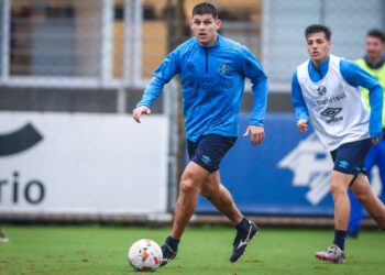 Grêmio planeja retomar treinos e mandar jogos em outro estado (Crédito: Lucas Uebel / Grêmio)