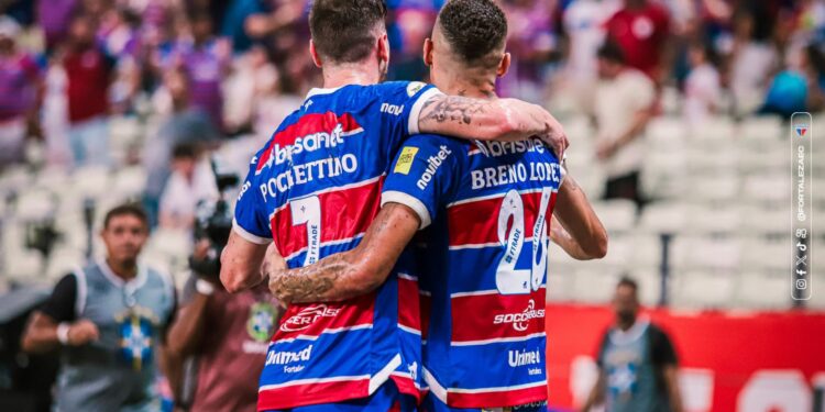Pochetinno e Breno Lopes marcaram dois dos três gols (Crédito: Fortaleza/X)