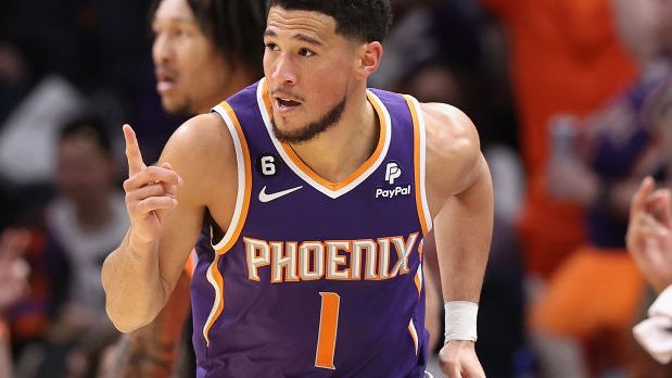 Suns de Devin Booker vence OKC na NBA - Getty Images