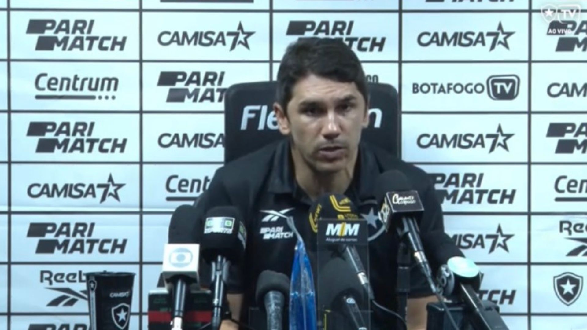 Coletiva de Lúcio Flávio, do Botafogo - Reprodução/Youtube