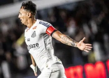 Pituca comemora o primeiro gol do Santos contra o Ituano (Crédito: Raul Baretta/ Santos FC)