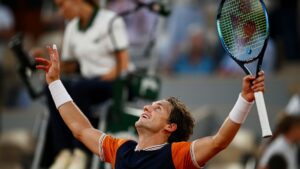 Casper Ruud se classifica e irá enfrentar Djokovic na final - Getty Images