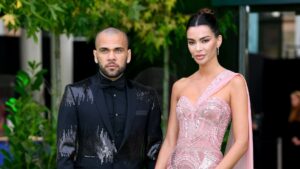Daniel Alves ao lado da esposa, Joana Sanz - Getty Images