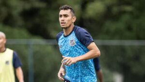 Santos segue treinando para o início do Brasileirão - Abner Dourado / Água Santa