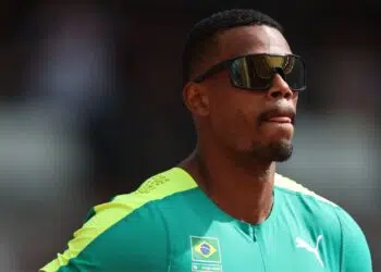Atleta do decatlo detona materiais fornecidos pela CBAt para a Olimpíada (Crédito: Getty Images)