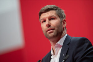 Hitzlsperger jogou pela Seleção Alemã e três clubes da Premier League - Getty Images