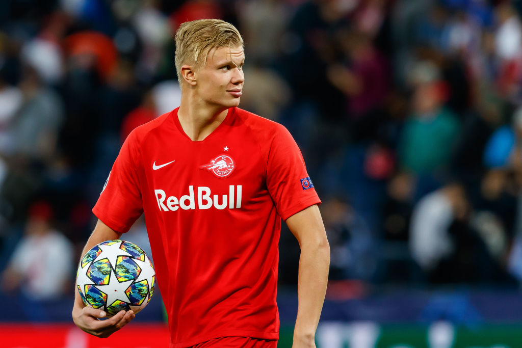 Jogador do RB Salzburg chega a média de gols de Haaland - Getty Images
