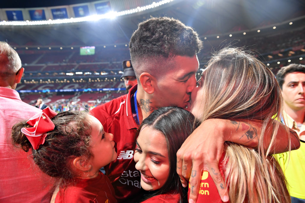 Larissa e Firmino comemorando a final da Champions League na edição em que o Liverpool foi campeão - Getty Images