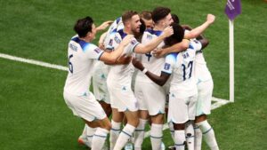 Inglaterra vai saindo com a vitória após bom primeiro tempo - Getty Images