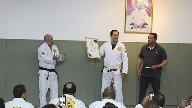 Rolker Gracie recebeu a honraria com o nome de seu pai - Divulgação