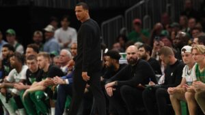 Joe Mazzulla abriu o jogo sobre a derrota dos Celtics para o Heat na NBA - GettyImages