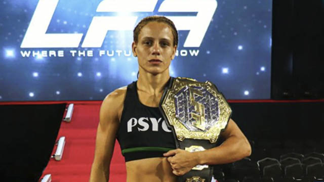 Julia Polastri é campeã peso-palha do LFA - LFA Brasil