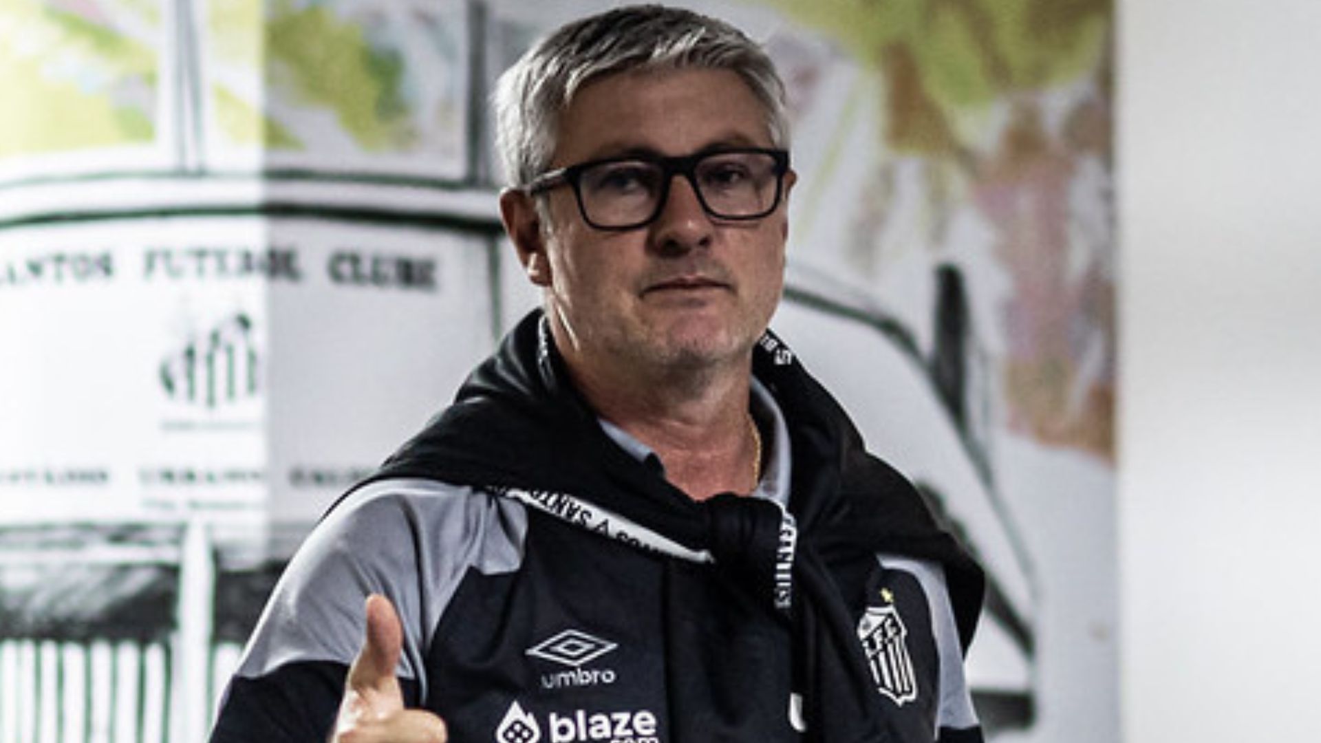 Odair Hellmann abriu o jogo sobre o'caso Bauerman' no Santos; veja detalhes - Raul Baretta/ Santos FC.