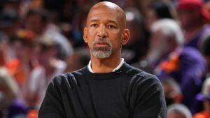 Monty Williams é o novo treinado do Detroid Pistons - Foto: Garrett Ellwood/NBAE/Getty Images