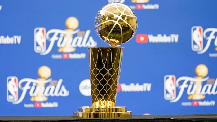 Troféu Larry 'Brien - Foto: nba.com