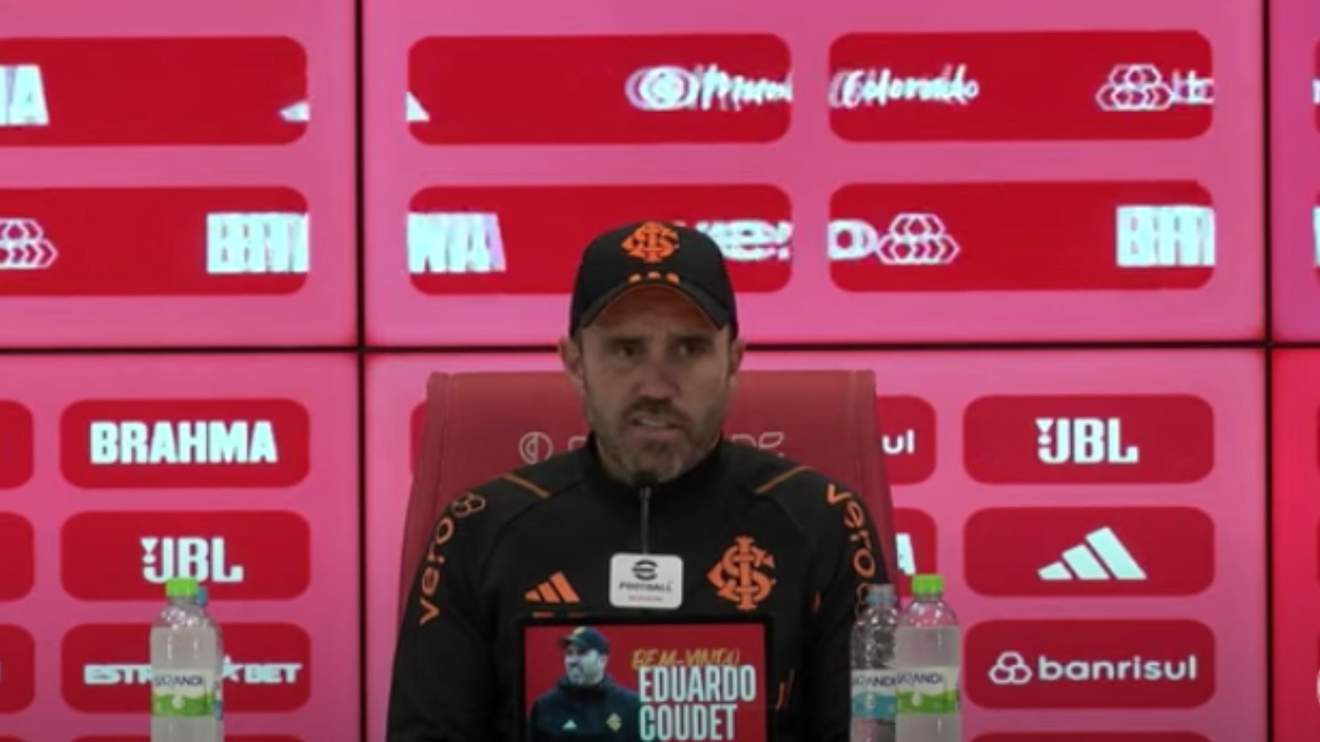 Coudet é apresentado no Internacional - Reprodução / Internacional Youtube