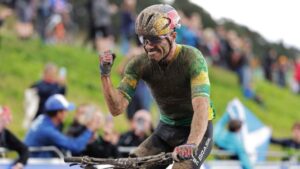 Henrique Avancini é campeão mundial de ciclismo mountain bike - Reprodução / Twitter