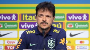 Com novidades, web reage à convocação de Fernando Diniz pela Seleção - Thais Magalhães / CBF
