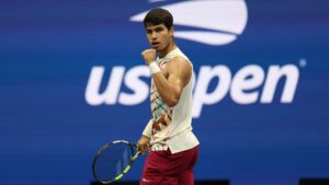 Alcaraz passa por cima de Arnaldi e avança às quartas do US Open - Getty Images
