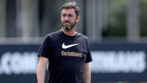 Duílio responde adversário político em coletiva: “Presidente aqui sou eu” - Rodrigo Coca / Agência Corinthians