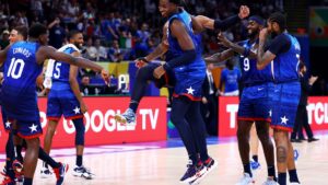 Estados Unidos atropelam Itália e vão à semi do Mundial de Basquete - GettyImages