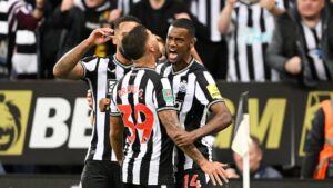 Newcastle vence e elimina Manchester City na Copa da Liga - GettyImages