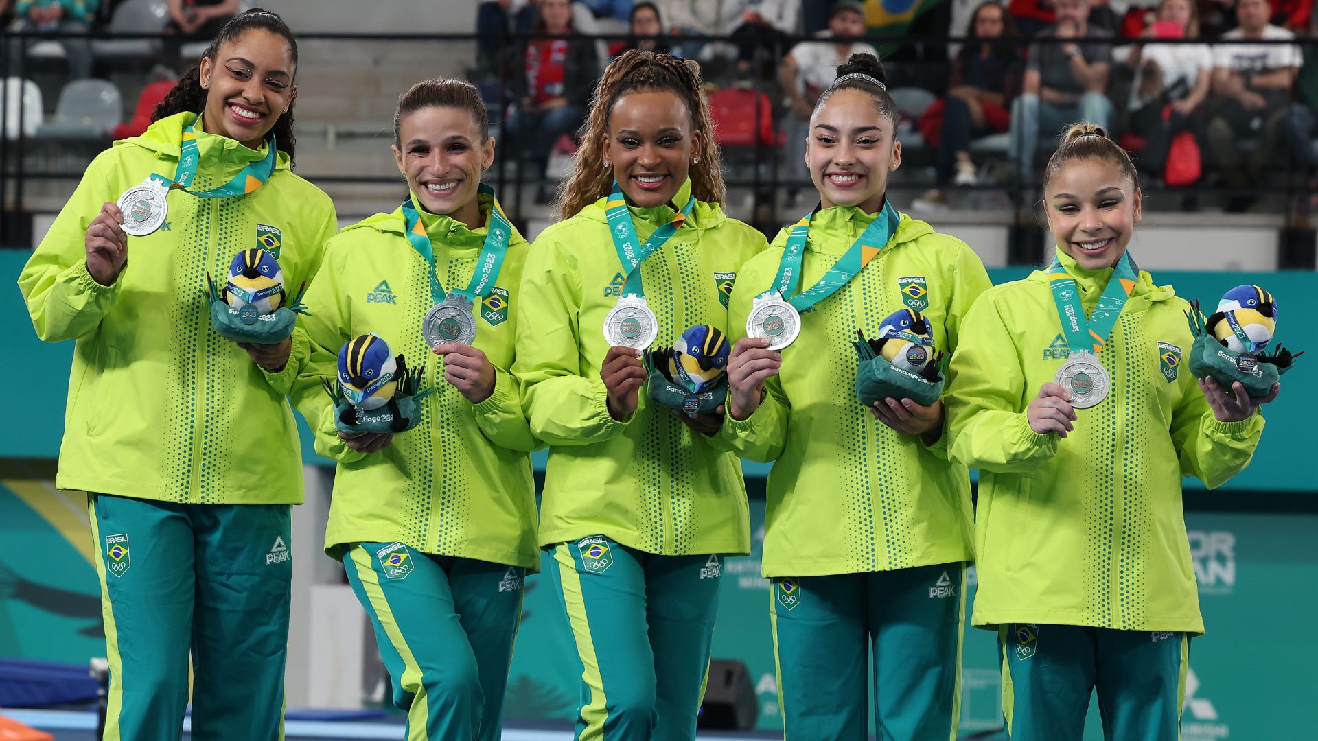 Pan 2023: Brasil conquista prata na ginástica artística feminina - Getty Images