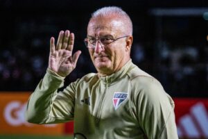Dorival Jr. após a vitória sobre o Goiás - Foto: Abraão Soares/Agência Estado