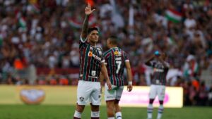 Jogo duro e gol do Cano: primeiro tempo de Fluminense x Boca Juniors - Getty Images