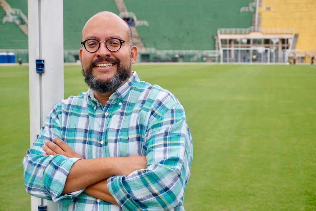 Rodrigo Geammal em campo de futebol - Foto: Arquivo Pessoal
