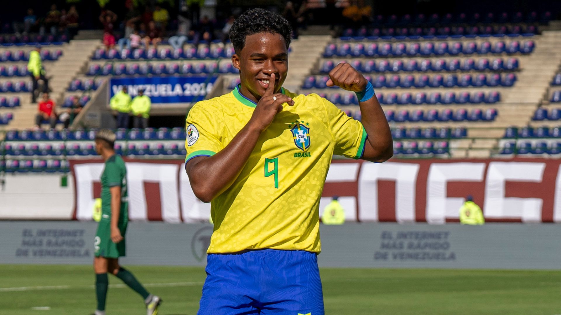 Endrick marca e Brasil bate Bolívia na estreia do Pré-Olímpico - Joilson Marconne / CBF