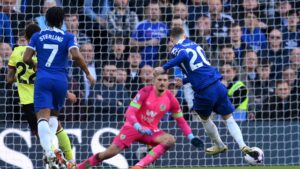 Com um a mais, Chelsea apenas empata com o Burnley em casa - Getty Images
