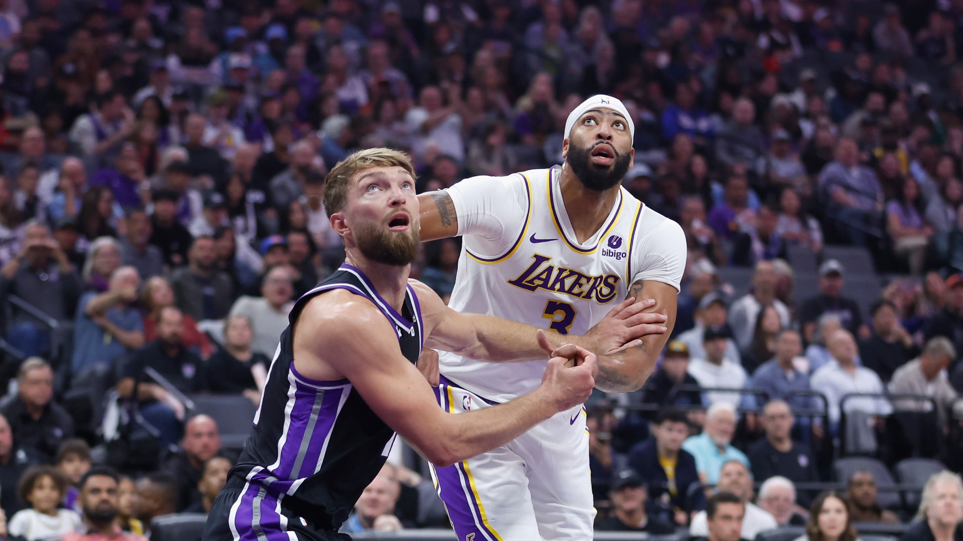 Anthony Davis contra Domantas Sabonis - Getty Images