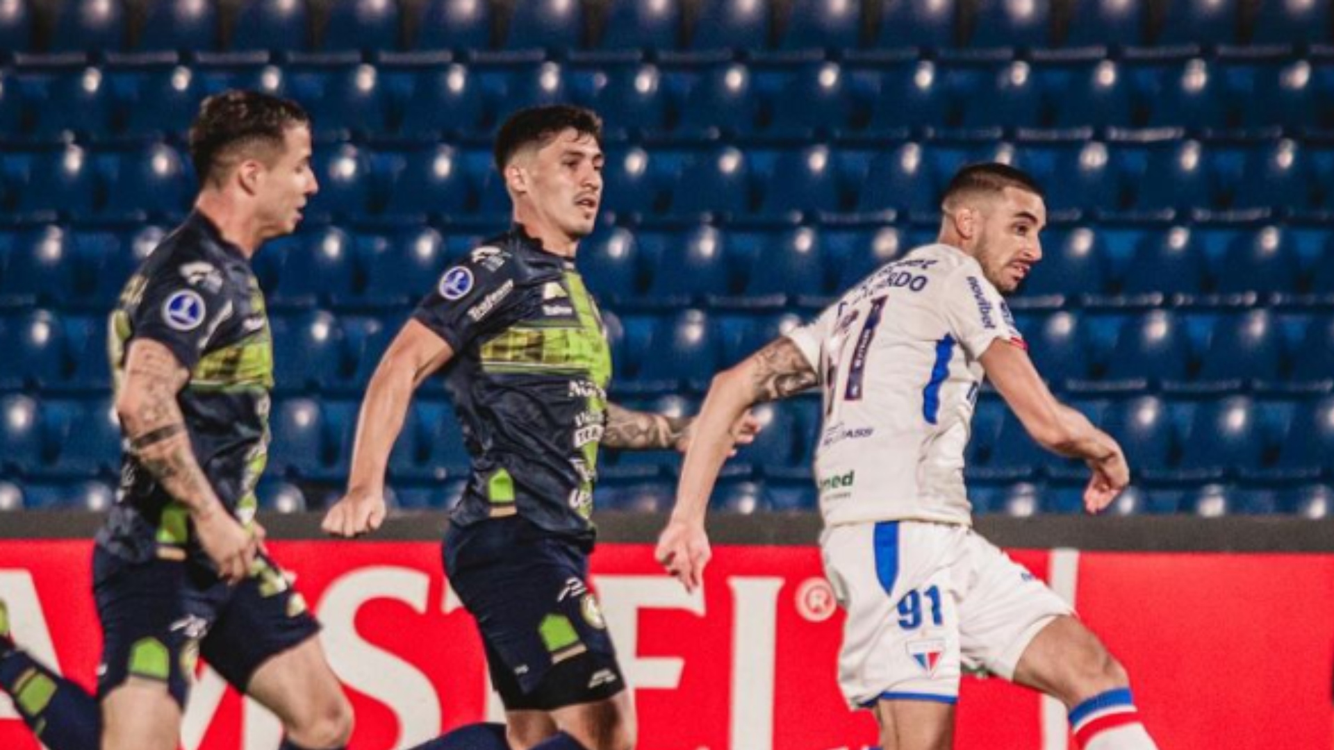 Fortaleza contra o Sportivo Trinidense - Mateus Lotif / FEC