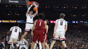 UConn Huskies contra o Alabama Crimson - Getty Images