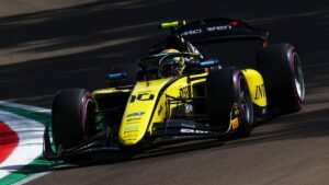 Gabriel Bortoleto conquista pole em Ímola com capacete de Ayrton Senna - Getty Images