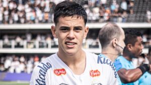 JP Chermont, destaque do Santos, espera ter contrato renovado - Raul Baretta / Santos