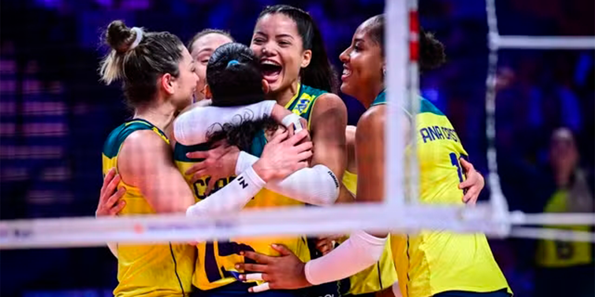 O Brasil alcançou a quinta vitória em cinco jogos e assumiu a liderança da Liga das Nações - Foto: VNL